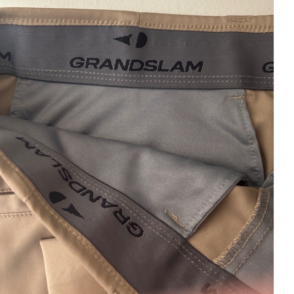 Grand Slam Golf Pants Mens 33 x 30 Khaki Stretch Performance Chino Excellent